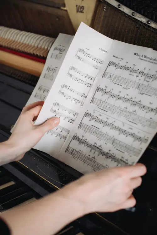 SIAE, rinnovi digitali per Musica d’Ambiente 2026 nelle attività stagionali