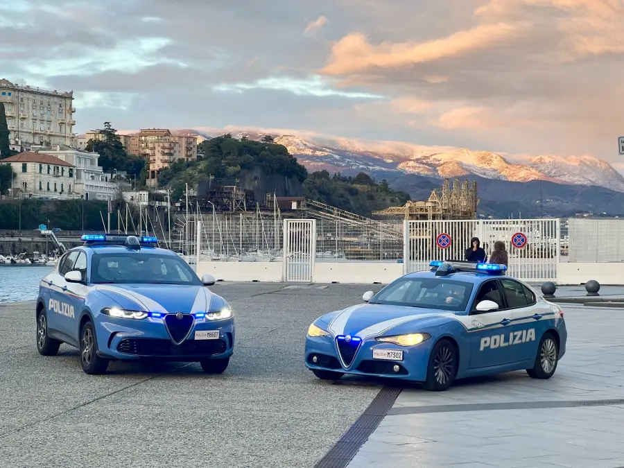 Aggressione alla Darsena di Savona: sei giovani denunciati dalla Polizia di Stato